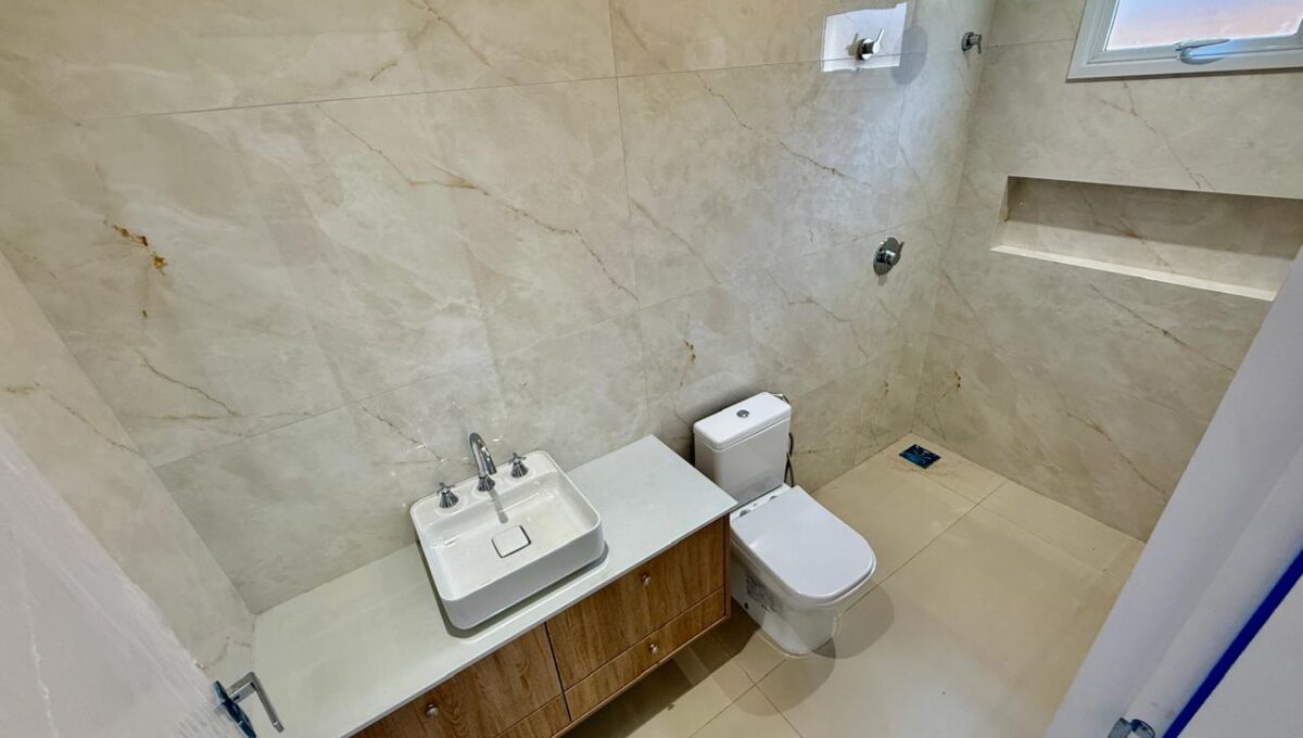 174ef1dc-01c1-4918-9671-cb2dafb991e8