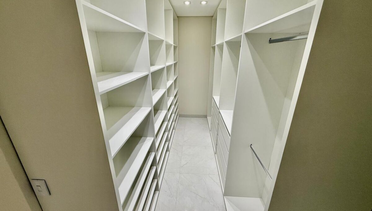 1b762df6-d0c8-459e-b5f4-797ceb8188b3