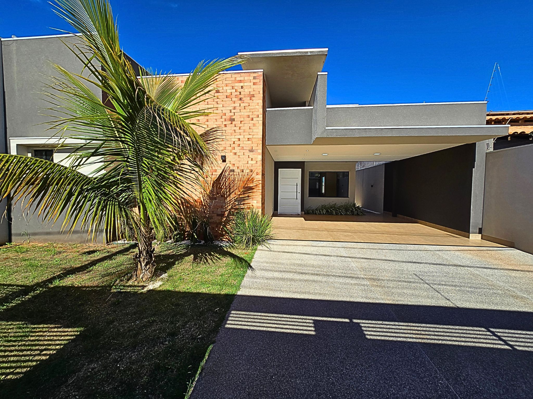 Linda Casa Térrea no Jardim Panorama