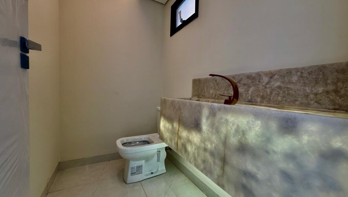 8ba423d9-8d77-4f12-816e-36b88c394134