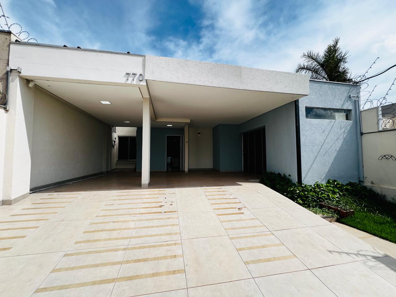 Linda casa rica em Planejados no Rita Veira
