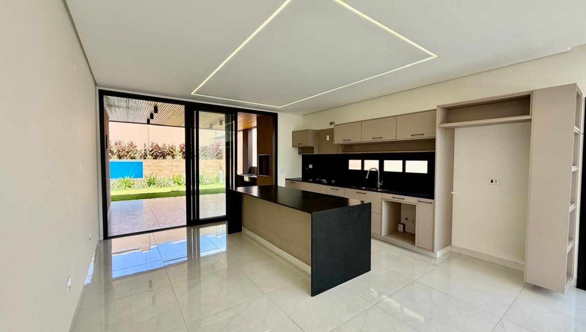 a42f86b0-f4a0-4f3c-aa03-a1e23fae1b5e