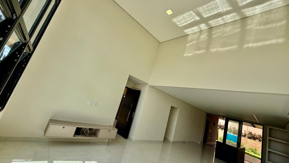 bced35fe-aefc-4079-a9e0-a3f6a7832e93