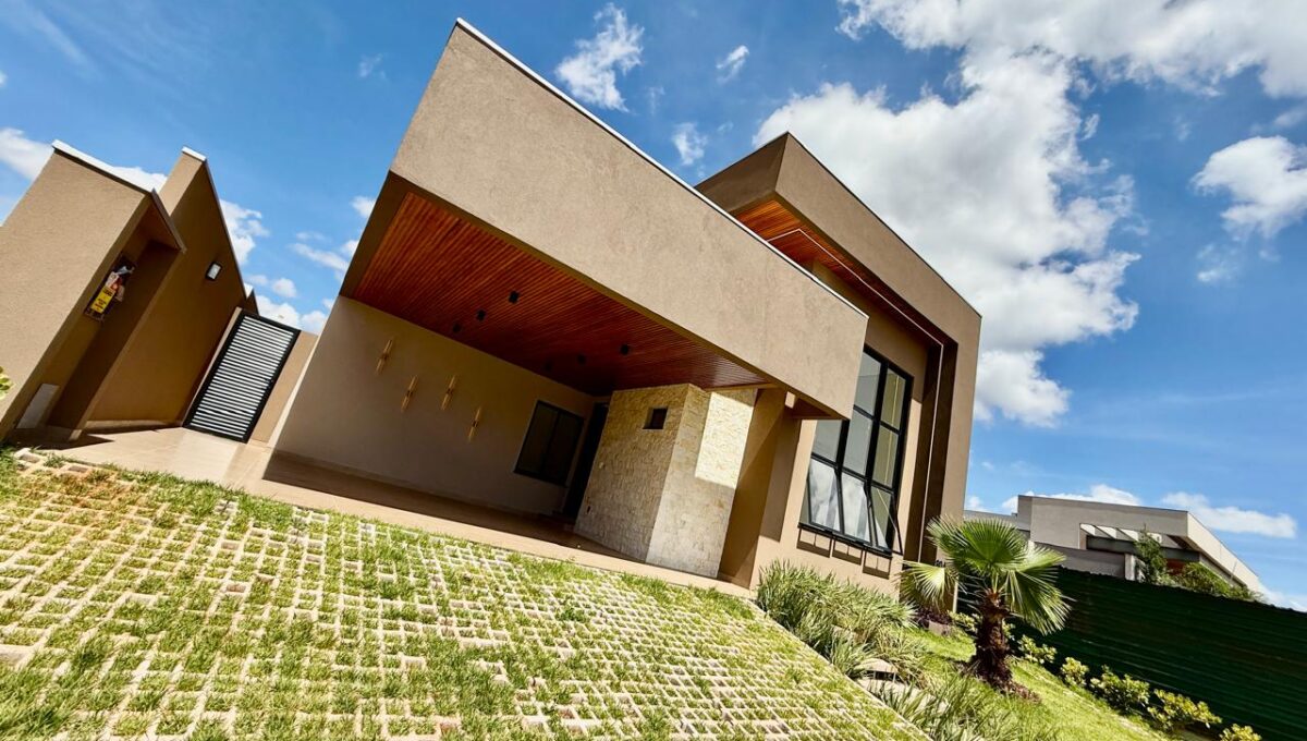 d1e606ab-e42c-4645-9ada-559d15e053e1