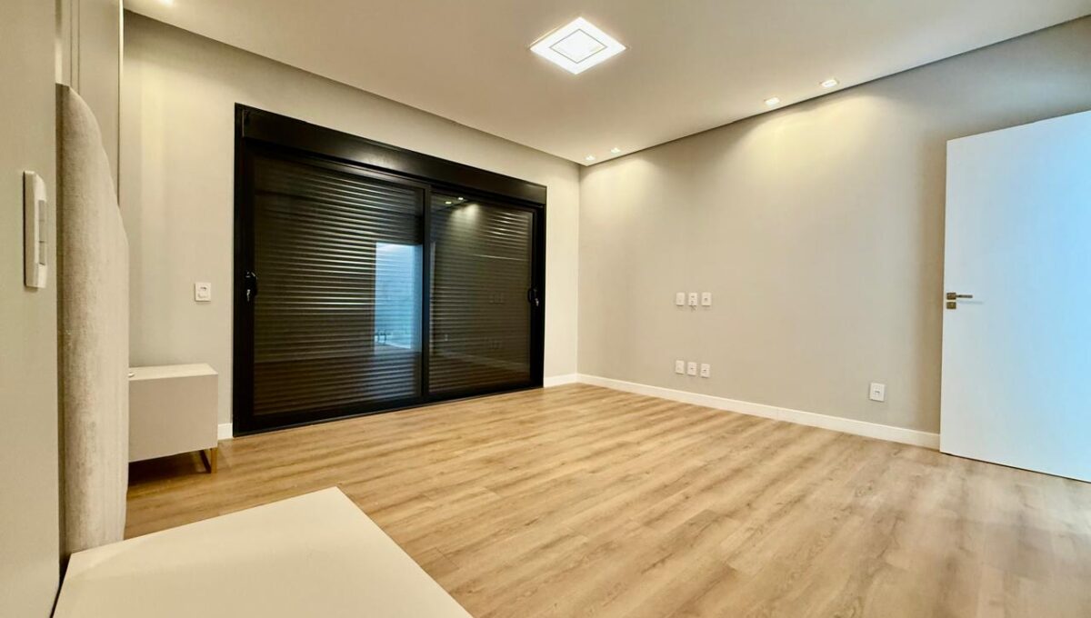 WhatsApp Image 2025-07-18 at 12.54.36 (2)