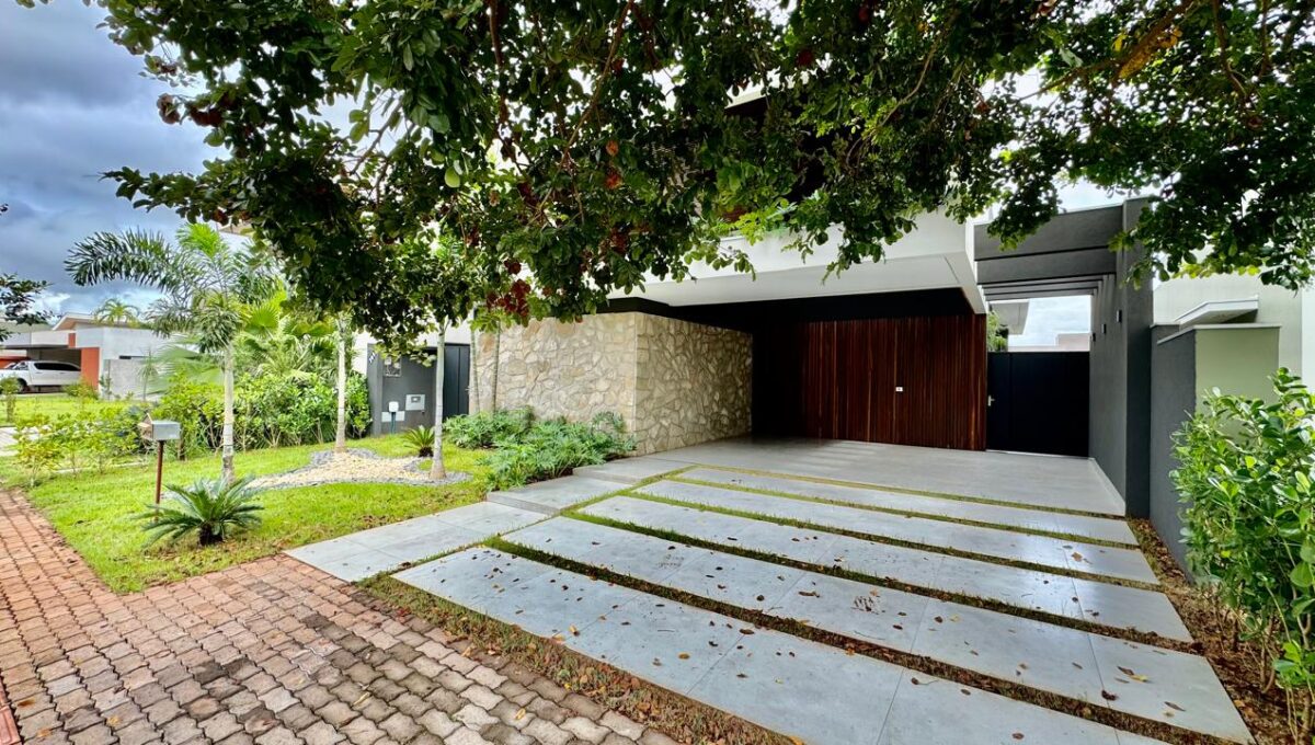 WhatsApp Image 2025-07-23 at 21.33.08 (1)