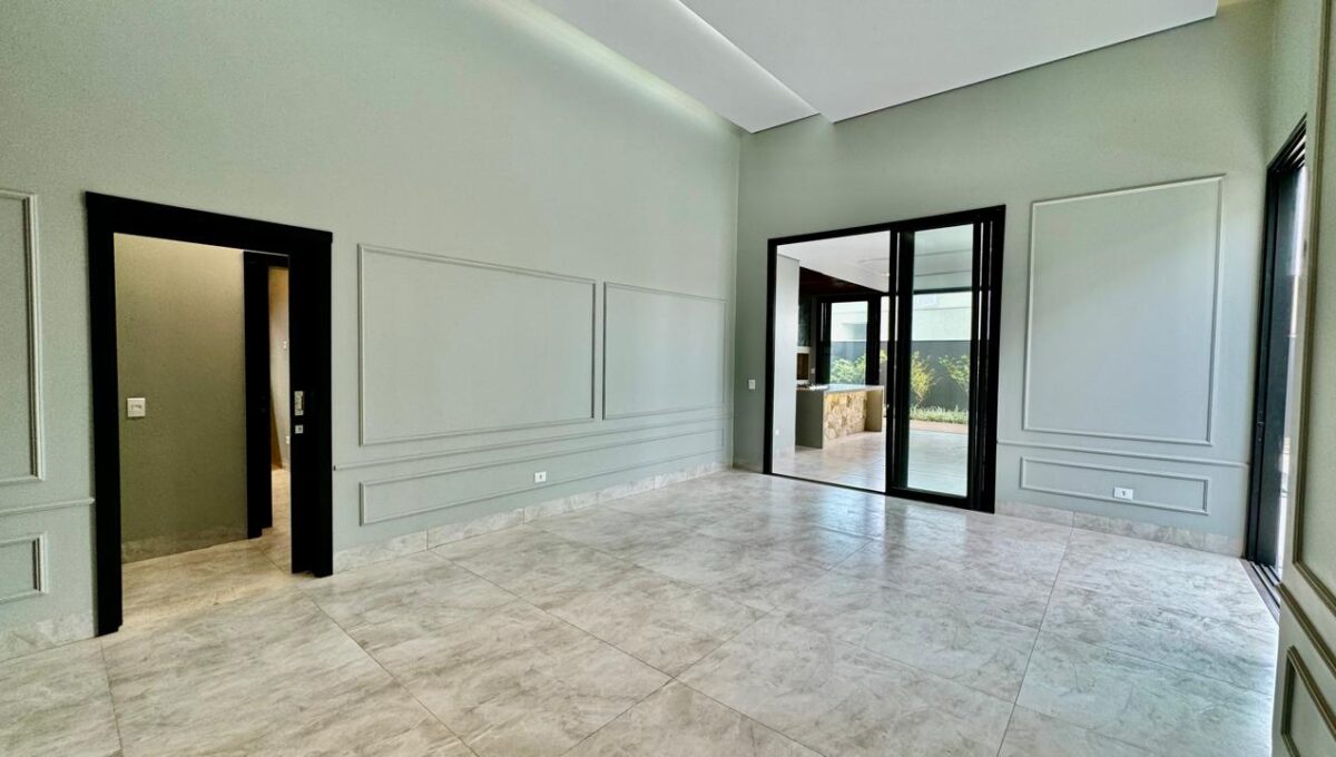 WhatsApp Image 2025-07-23 at 21.33.10 (2)