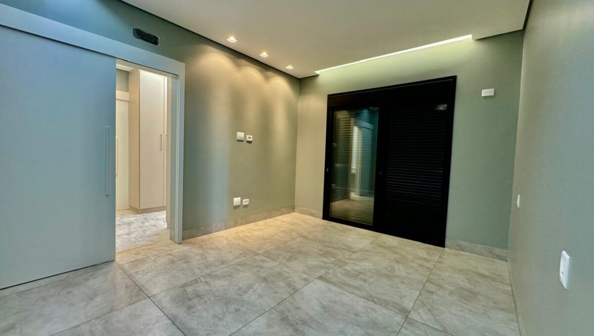 WhatsApp Image 2025-07-23 at 21.33.14 (1)