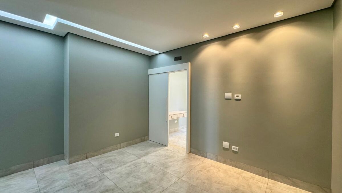 WhatsApp Image 2025-07-23 at 21.33.16