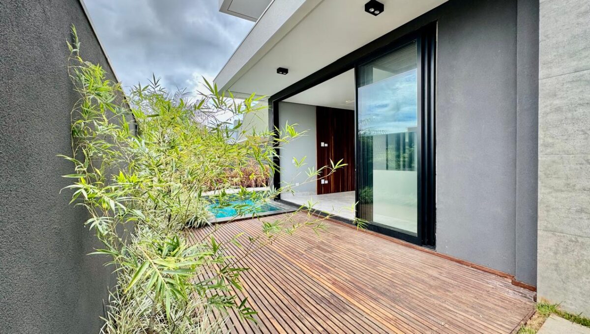 WhatsApp Image 2025-07-23 at 21.33.19 (1)