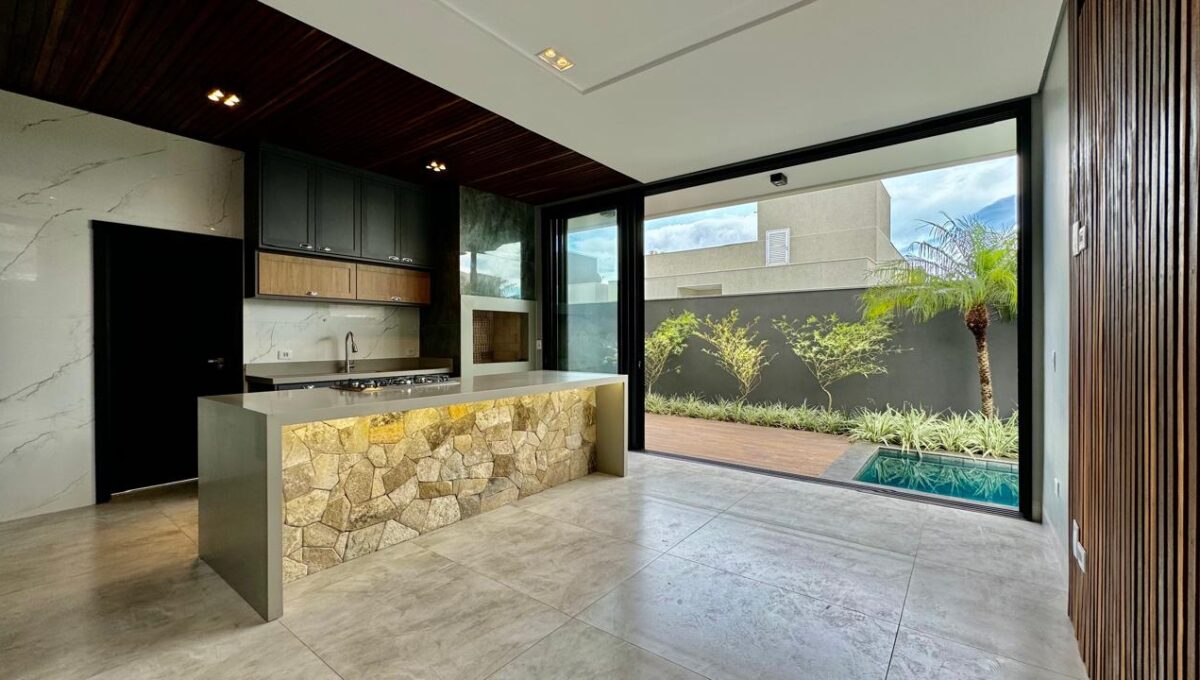 WhatsApp Image 2025-07-23 at 21.33.20